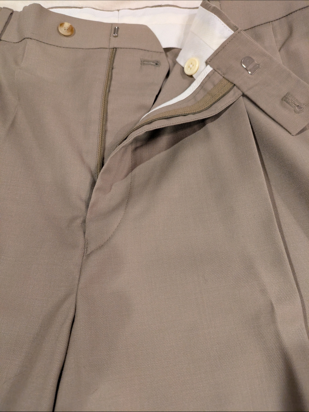 croft & barrow Men's Pleated Dress Pants - Tan - Picture 4 of 8